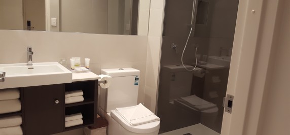Fam4 Bathroom